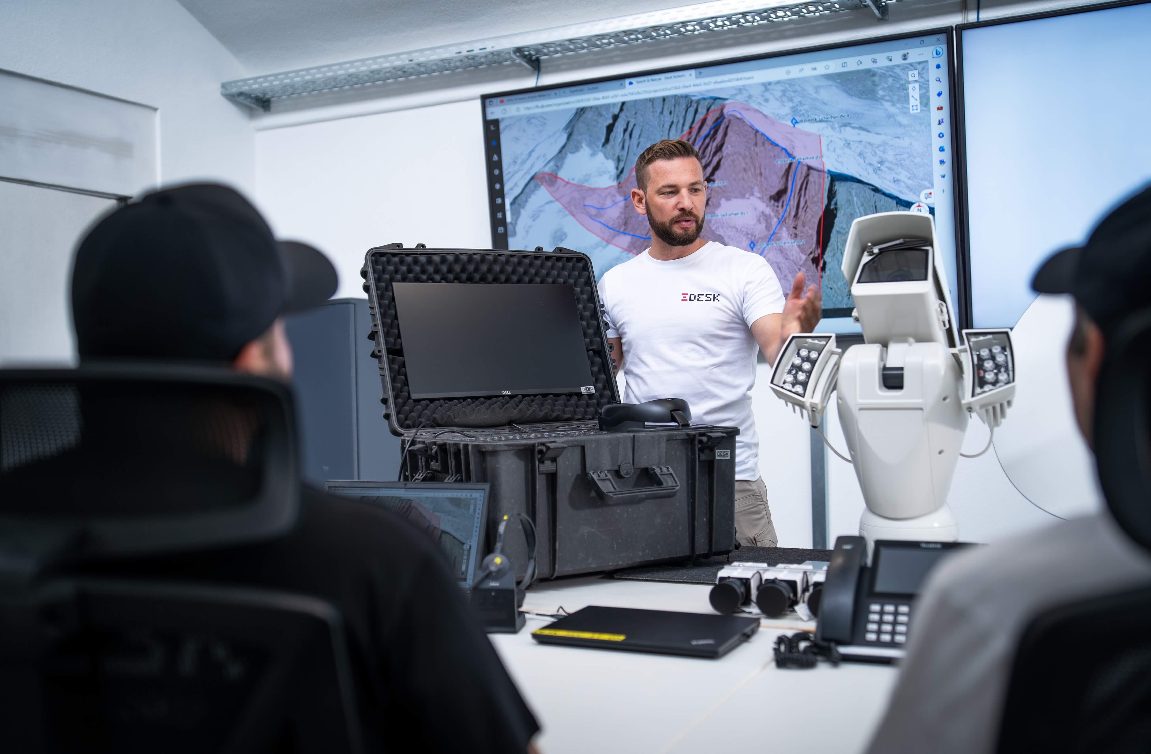DESK Team bei der Planung moderner Sicherheitstechnik